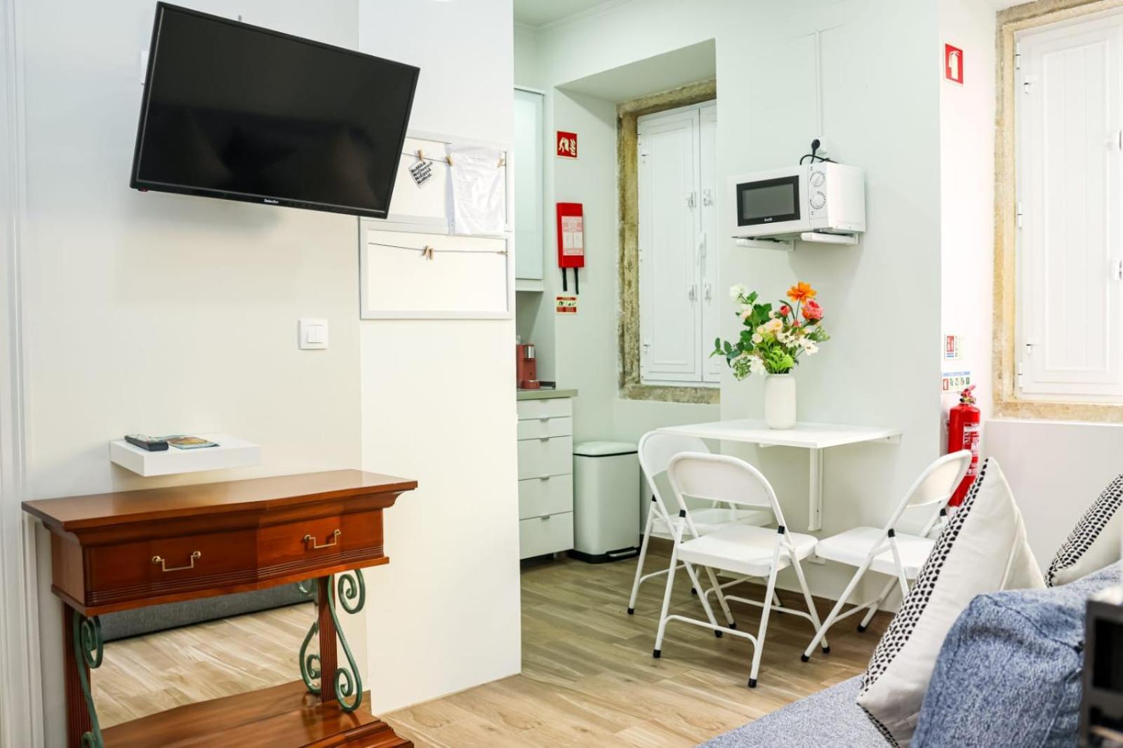 Residencia Queiros - Apartamento T1 ลิสบอน ภายนอก รูปภาพ