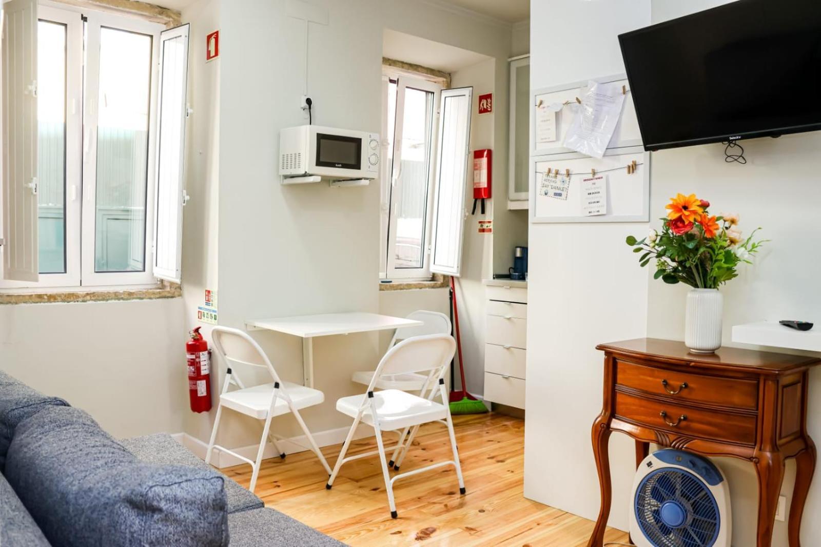 Residencia Queiros - Apartamento T1 ลิสบอน ภายนอก รูปภาพ
